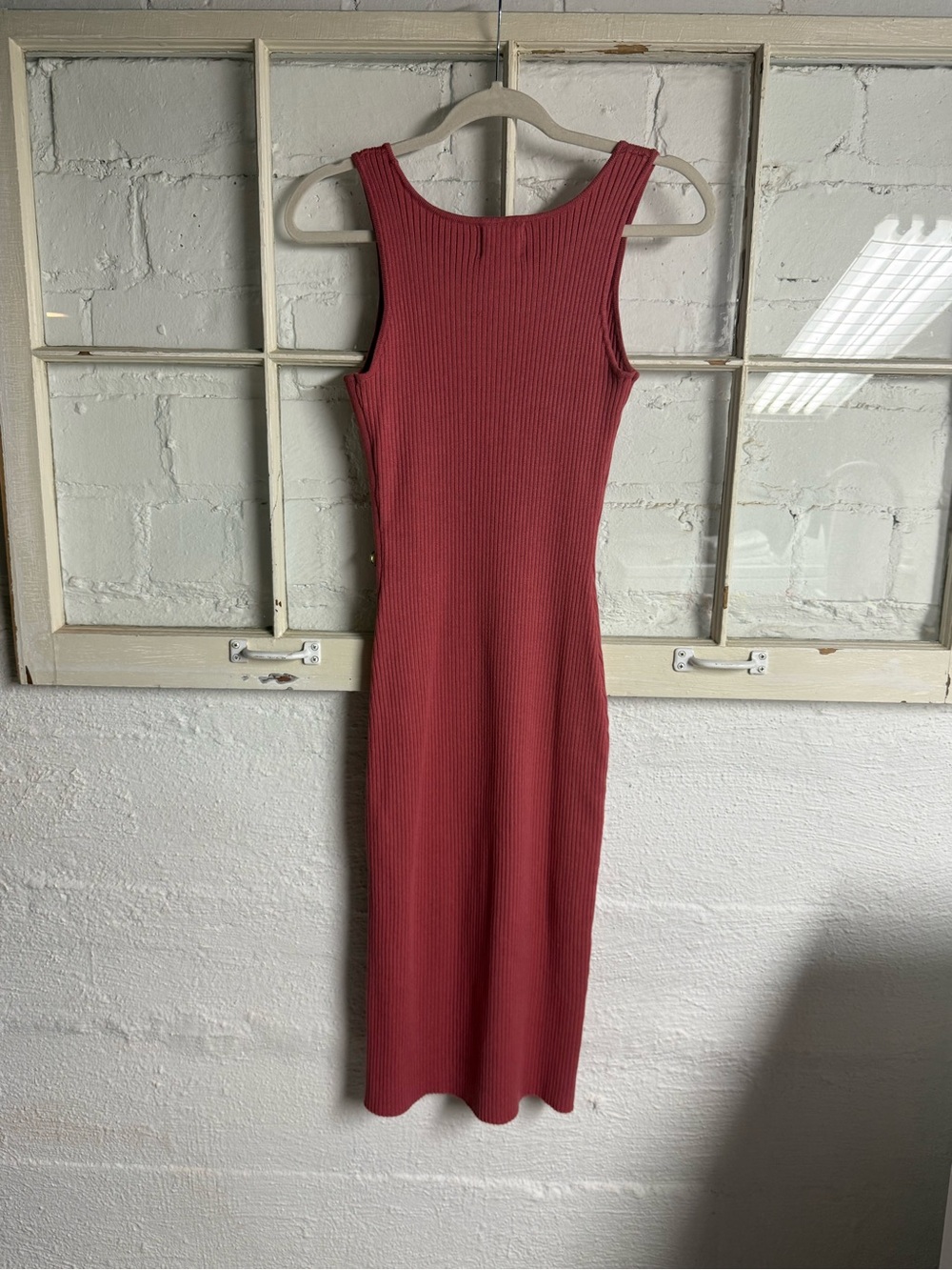Hippie Rose Rust Button-Accent Ribbed Maxi Dress - Picture 7 of 9